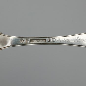SKEDAR, 6 stycken snarlika, olika mästare, Sverige 1700-talets slut. Total vikt ca 400 gram.