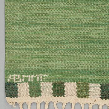 Marianne Richter, Matto, "Muren grön", flat weave, ca 250,5-254,5 x 172-173 cm, signed AB MMF MR.