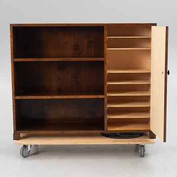 A  1930s functionalist bookcase.