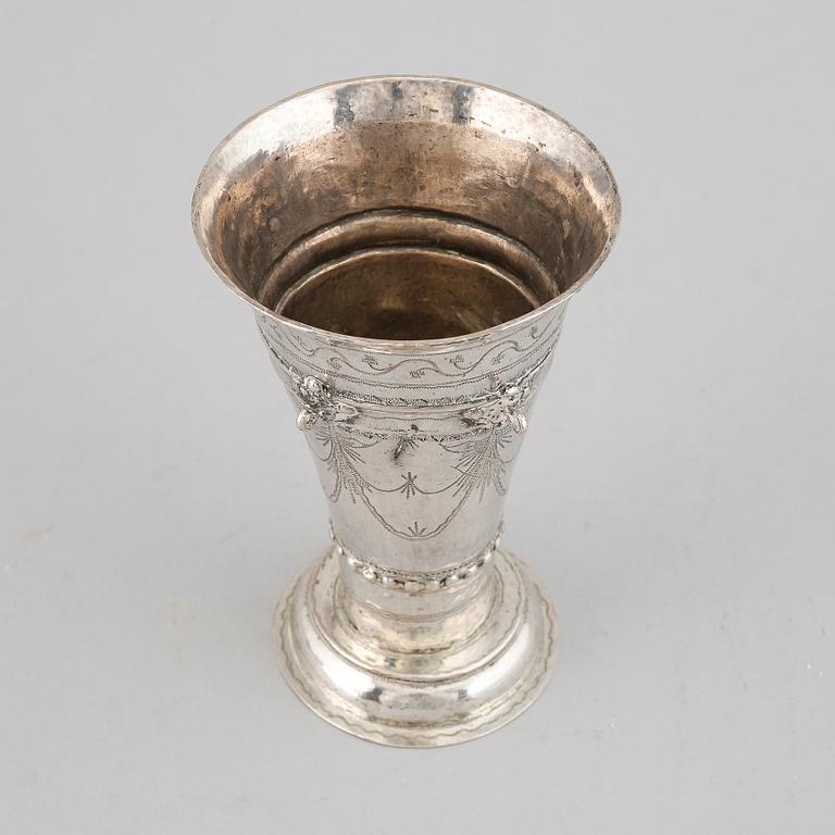 A Norwegian 19th century silver beaker, mark possibly of Christopher Desingthun, Bergen 1842.