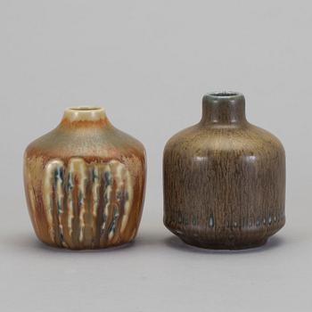 EVA STAEHR NIELSEN, VASER, 2 stycken,  Saxbo, Danmark.