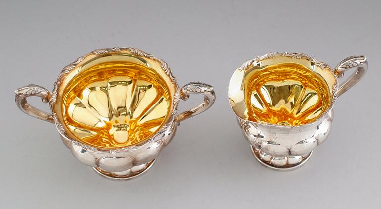 SOCKERSKÅL OCH GRÄDDKANNA, silver, Finland 1983. Vikt ca 196 gram.