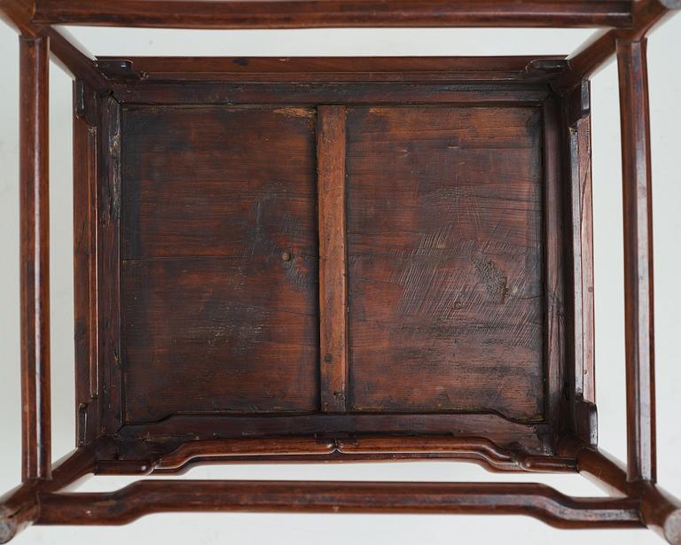 KARMSTOL, hardwood. Troligen sen Qingdynasti.