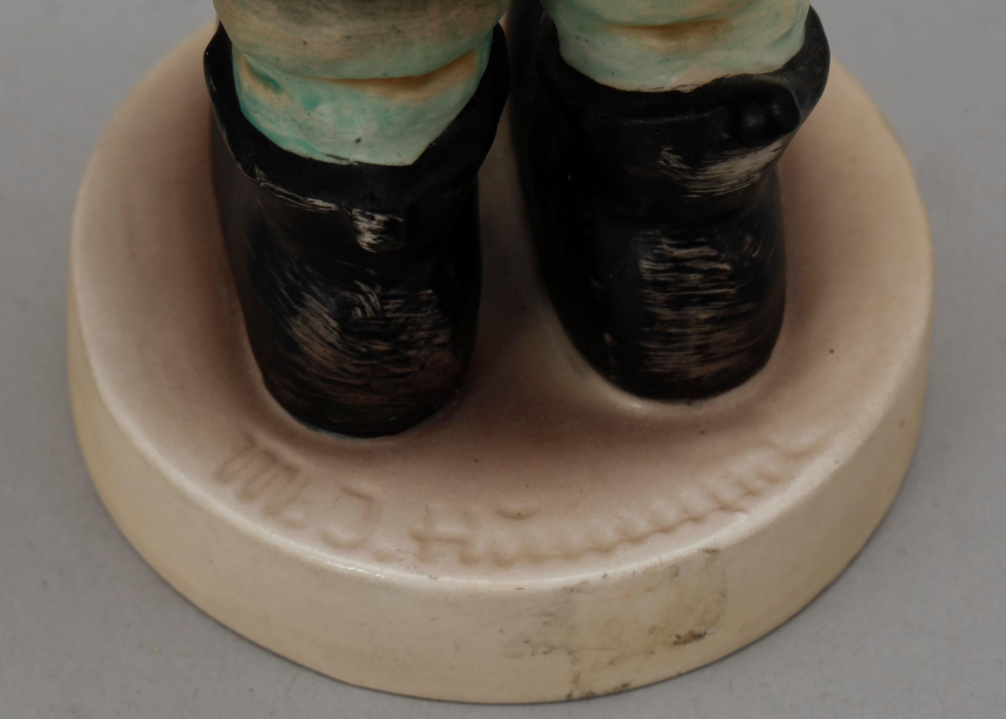 FIGURINER, 4 st, porslin, Hummel, Goebel, Tyskland, 1900-tal.