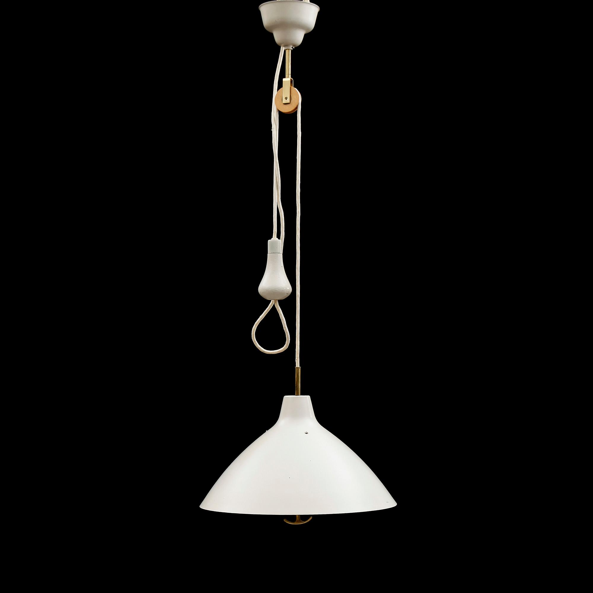 TAKLAMPA, Asea, E2140, 1900-talets första hälft. Höjd ca 26 cm.