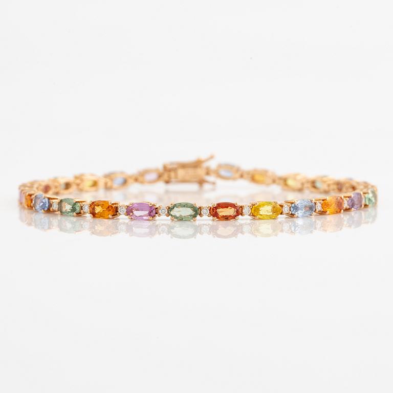 Bracelet 18K gold with multi-coloured sapphires and brilliant-cut diamonds.