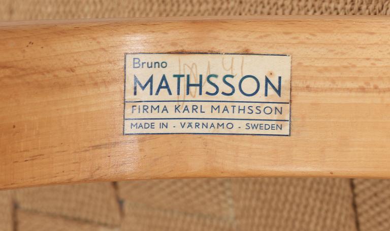 A Bruno Mathsson beech and canvas easy chair, Karl Mathsson, Värnamo, Sweden 1940's.