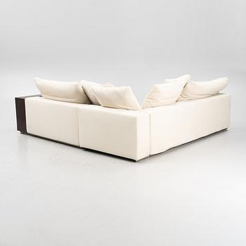 Antonio Citterio, a 'Groundpiece' modular sofa, Flexform, Italy.