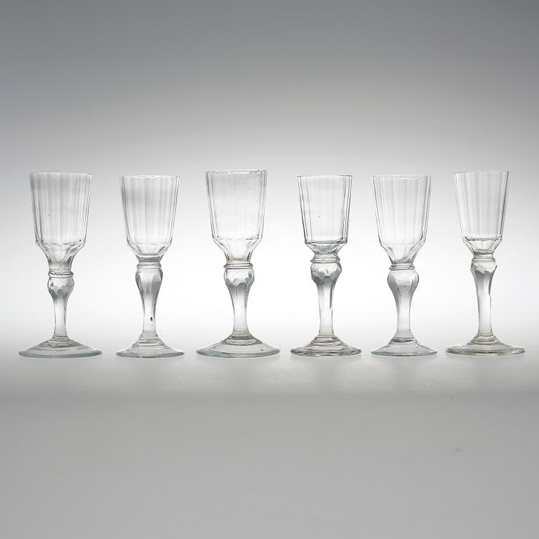 VINGLAS, 6 stycken, omkring 1800.