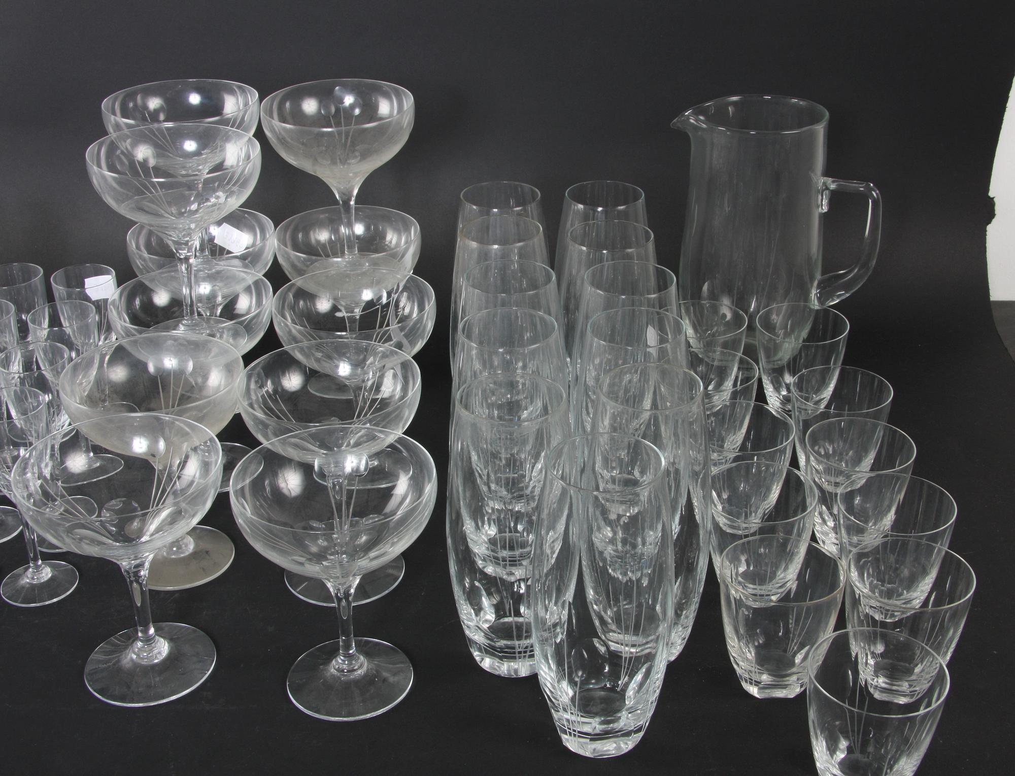 GLASSERVIS, 72 delar.