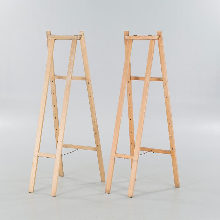 STAFFLIER, ett par, 1900-talets andra hälft.