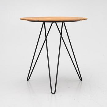 Jangir Maddadi Design Bureau, a 'Grace' side table.