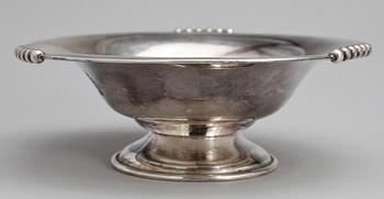 PARTI SILVER, 12 delar, tot vikt ca 322 gram, bl a CG Hallberg, Stockholm, dat 1926.