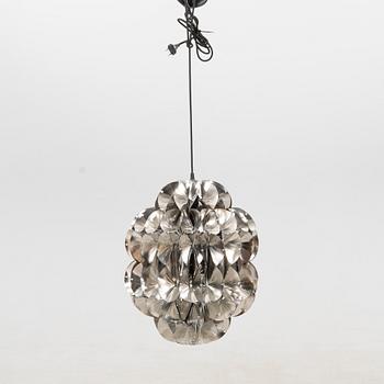 Lisa Hilland, ceiling lamp/table lamp from the Glamrocks 2023 series.