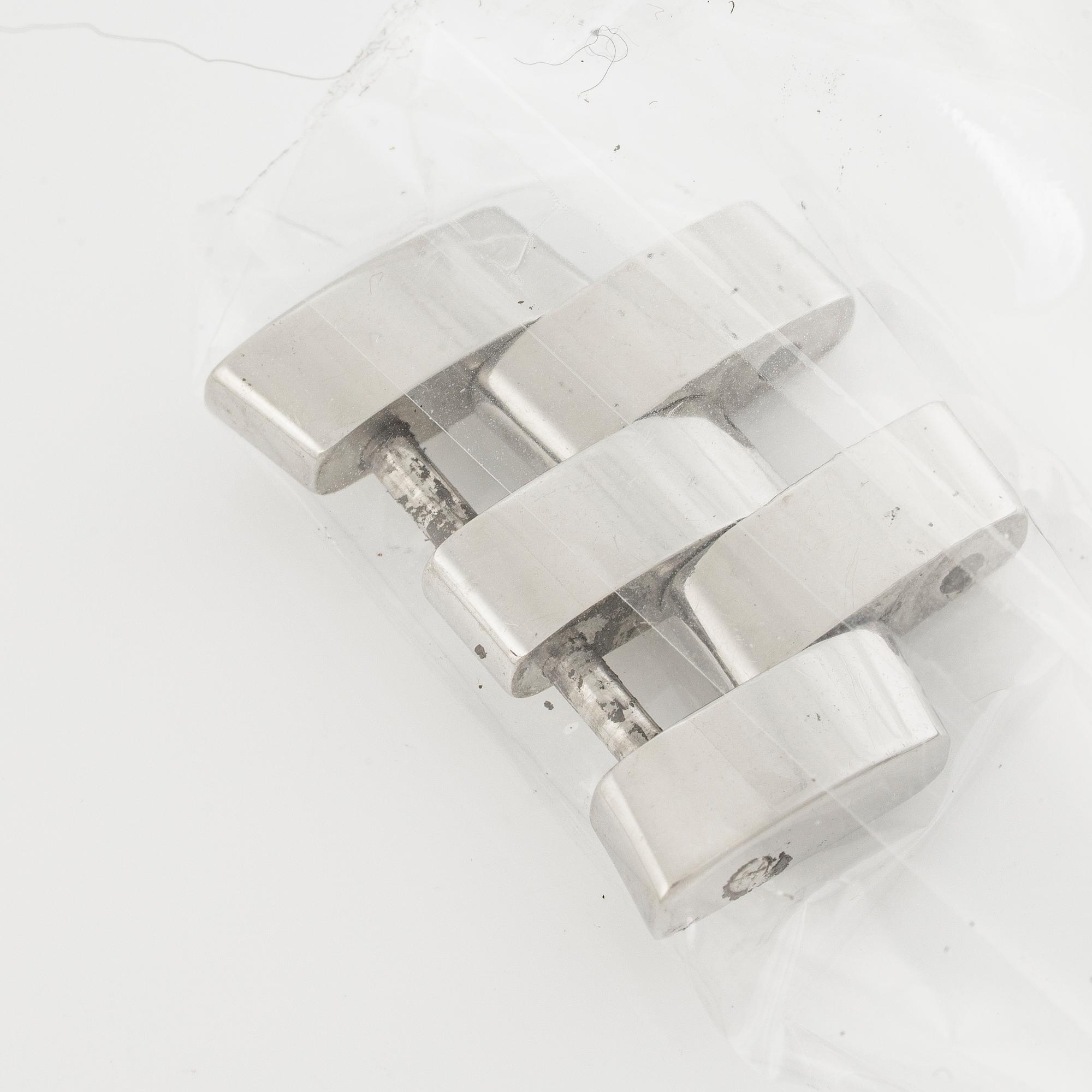 Longines, Dolce Vita, wristwatch, 26.3 x 32 (39.8) mm.