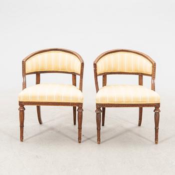 Baljfåtöljer, ett par, sengustaviansk stil 1800-talets slut.