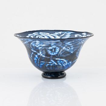 Eva Englund, a graal bowl, Orrefors Gallery, -83.