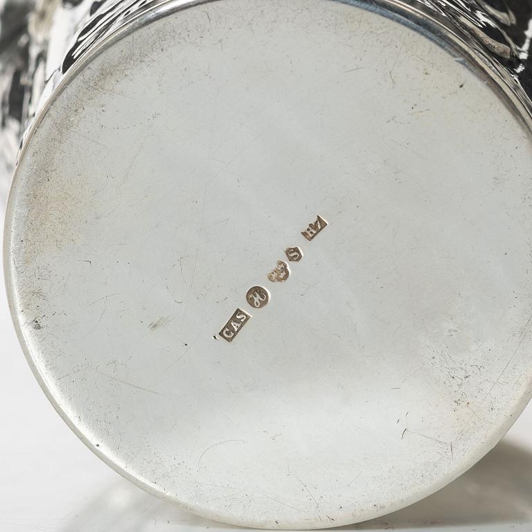 A Swedish silver Art Nouveau cup, mark of CA Sandberg, Helsingborg 1919.