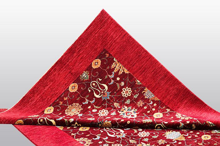 A carpet, Zeigler design, ca 290 x 210.