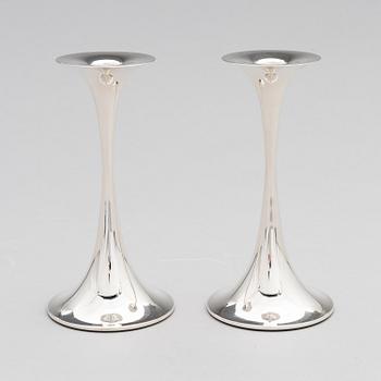 TAPIO WIRKKALA, a pair of silver candlesticks marked TW,  Kultakeskus, Hämeenlinna 2003 and 2005.