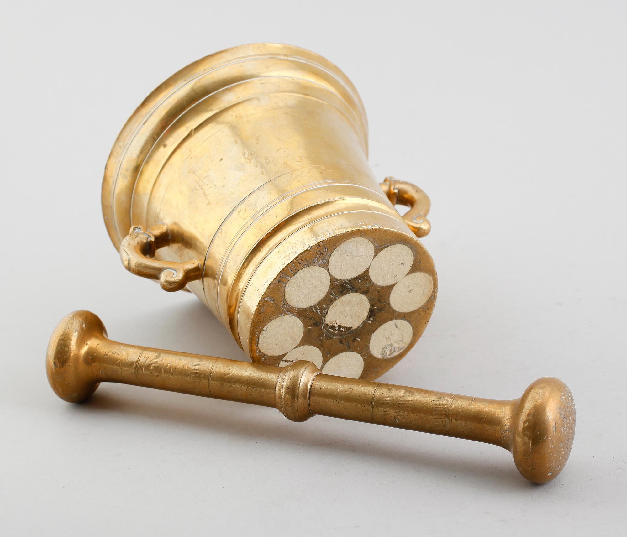 MORTEL MED STÖT, mässing, 1700-/1800-tal.