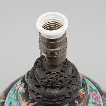 A Chinese porcelain table lamp, first half of the 20th century.