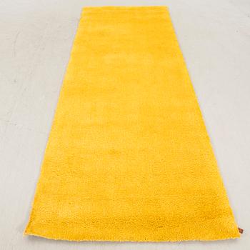 Matta Kasthall "Stubb special" tuffad ca 318x118 cm.