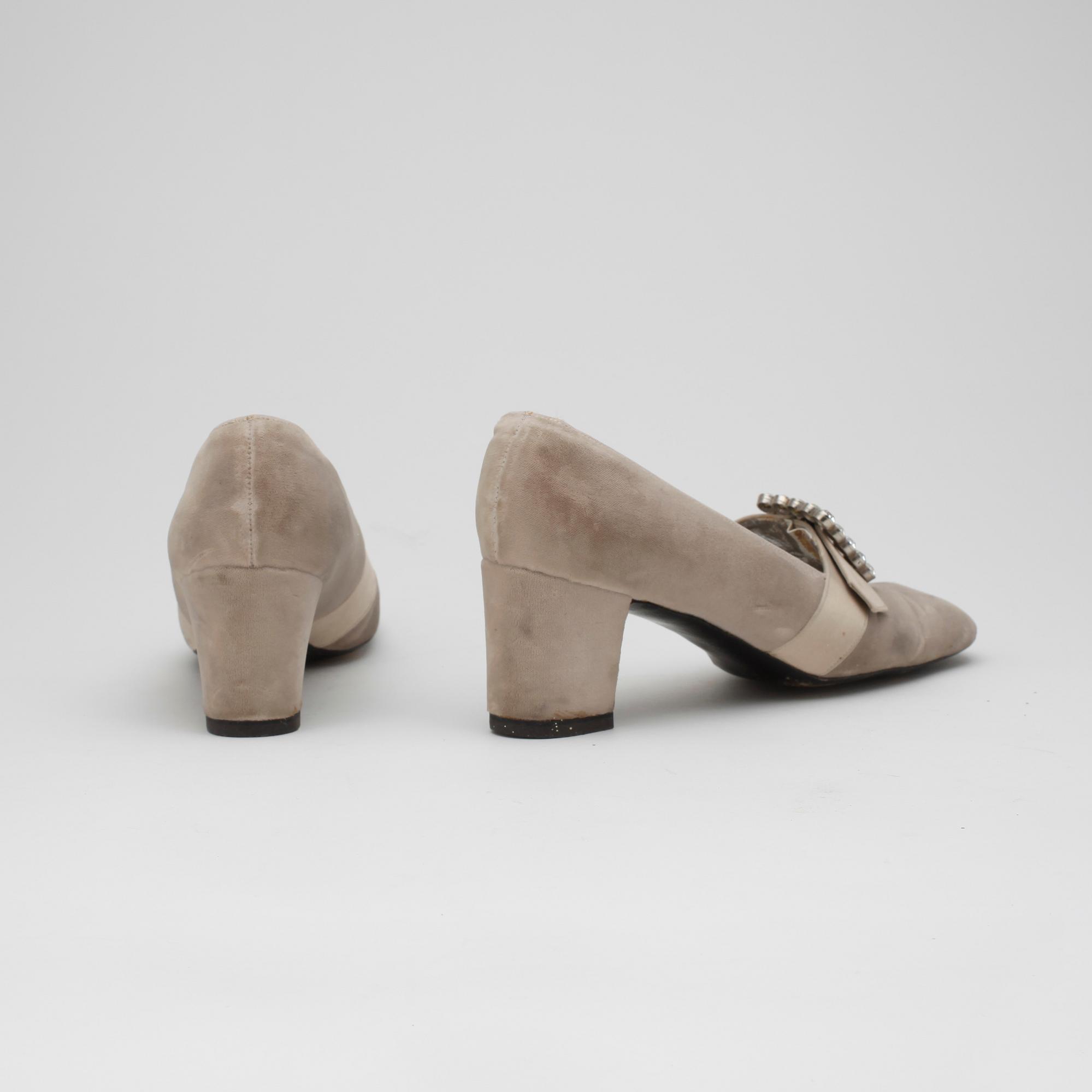 CHRISTIAN DIOR, a pair of lady's shoes, 1960's.