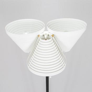 Alvar Aalto, golvlampa modell A809, Valaisinpaja 1900-talets slut.