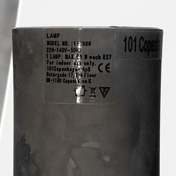Kristian Sofus Hansen & Tommy Hyldahl, golvlampa, "Totem", 101 Copenhagen, Danmark.