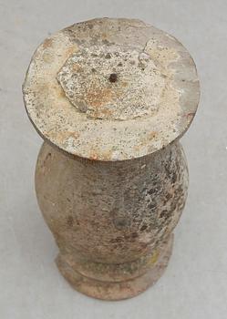 SOLURSKOLONN, ölandssten, 1800-talets första hälft.