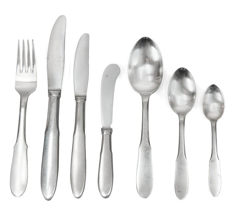 A SET OF 102 PCS OF GEORG JENSEN FLATWARE,