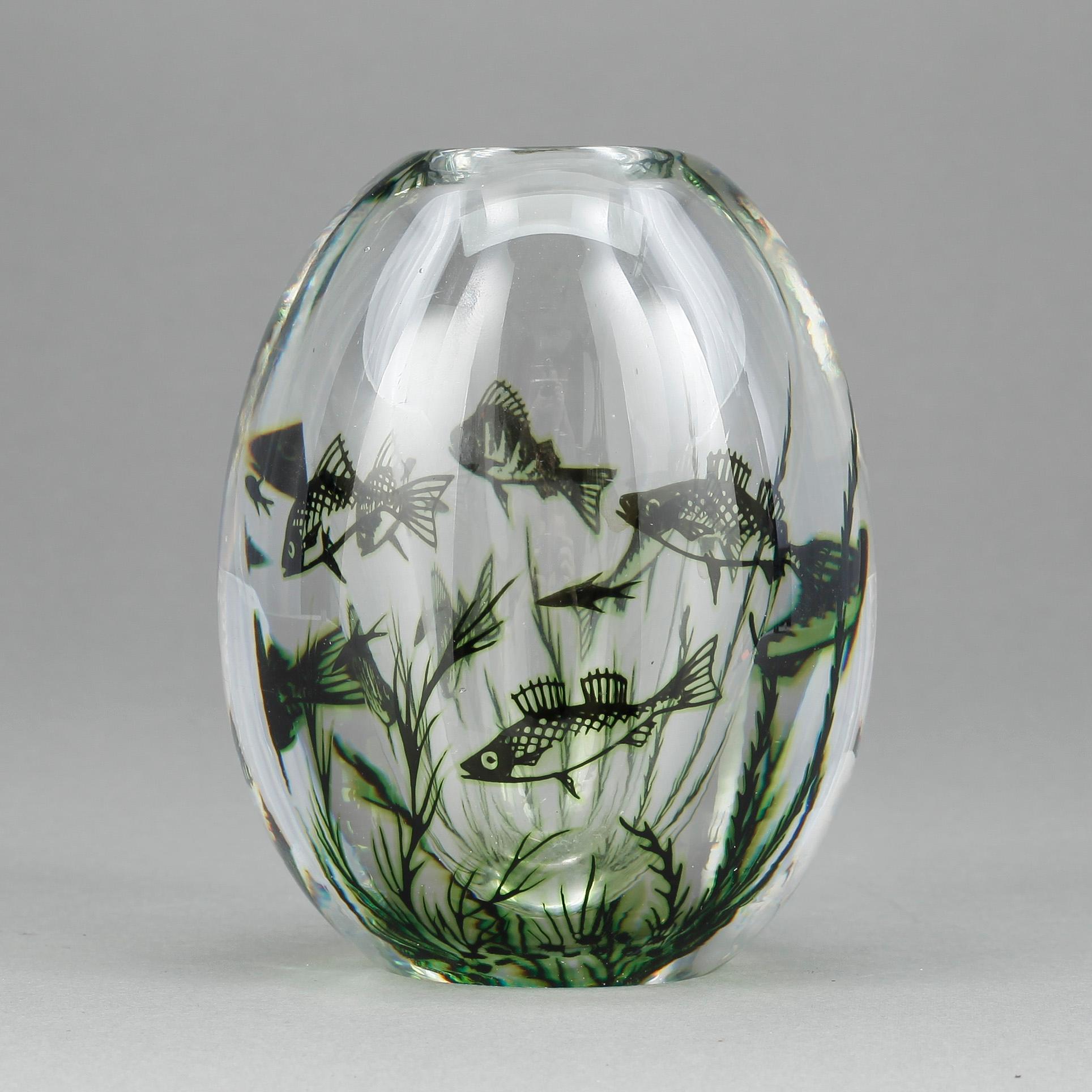 VAS, glas, "Fiskgraal", Edward Hald, Orrefors, signerad.