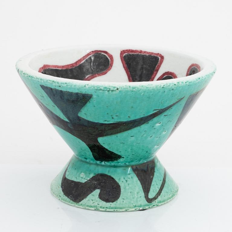 Vilhelm Bjerke-Petersen, a stoneware bowl, Rörstrand, Sweden, signed and dated 1952.