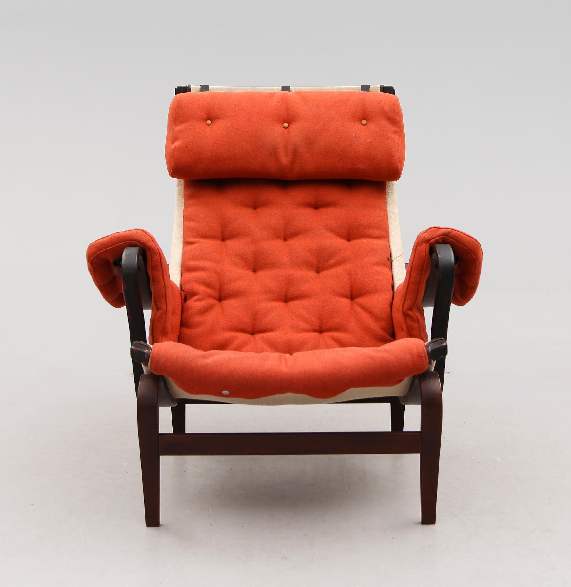 FÅTÖLJ, "Pernilla", Bruno Mathsson, Dux, 1900-talets andra hälft.