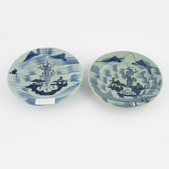 Tallrikar, 19 st, porslin, Kina, Qingdynasti, 1800-tal.