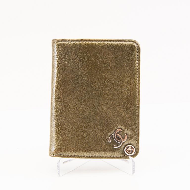 Chanel, cardholder.
