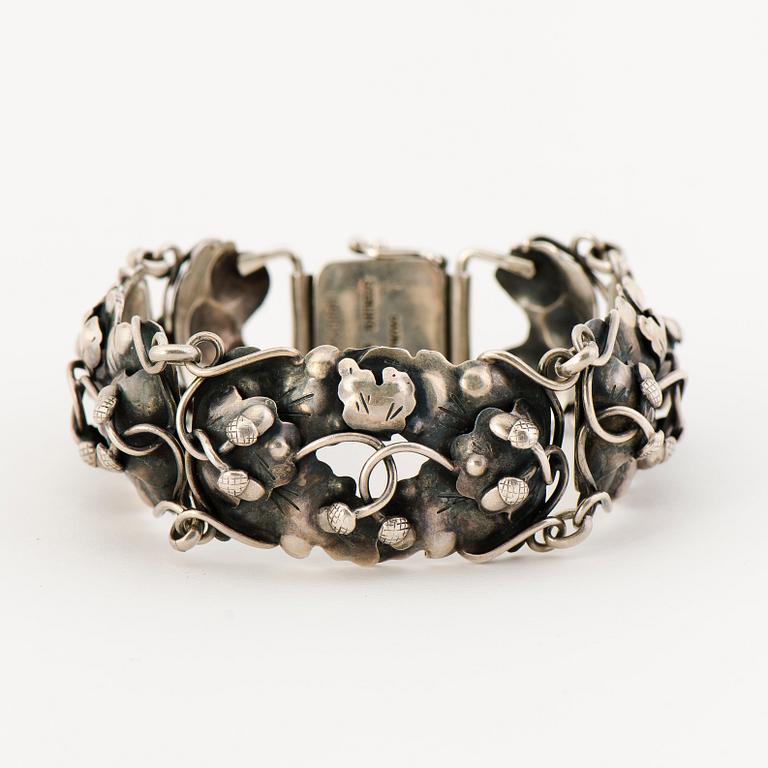 ARMBAND, silver. Daurup, Danmark.