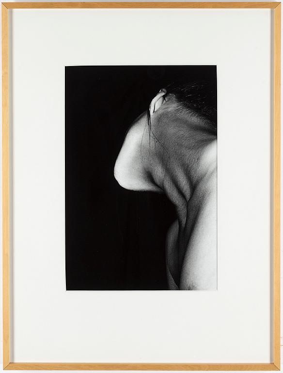 EVA KLASSON, Gelatin silver print 55 x 37 cm, signed.