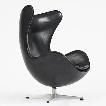 Arne Jacobsen, an "Egg" armchair, Fritz Hansen, Denmark, 1964.