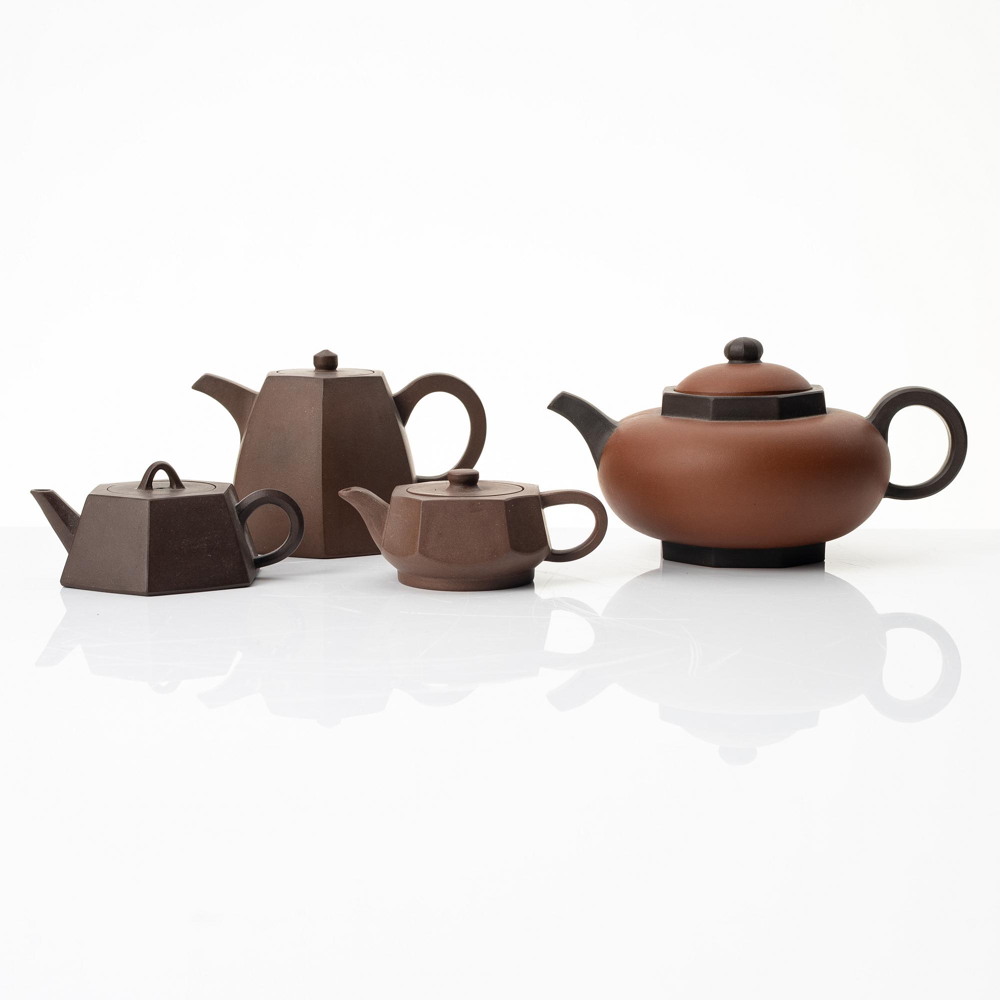 A group of four Chinese yixing teapots, 1970/80s.