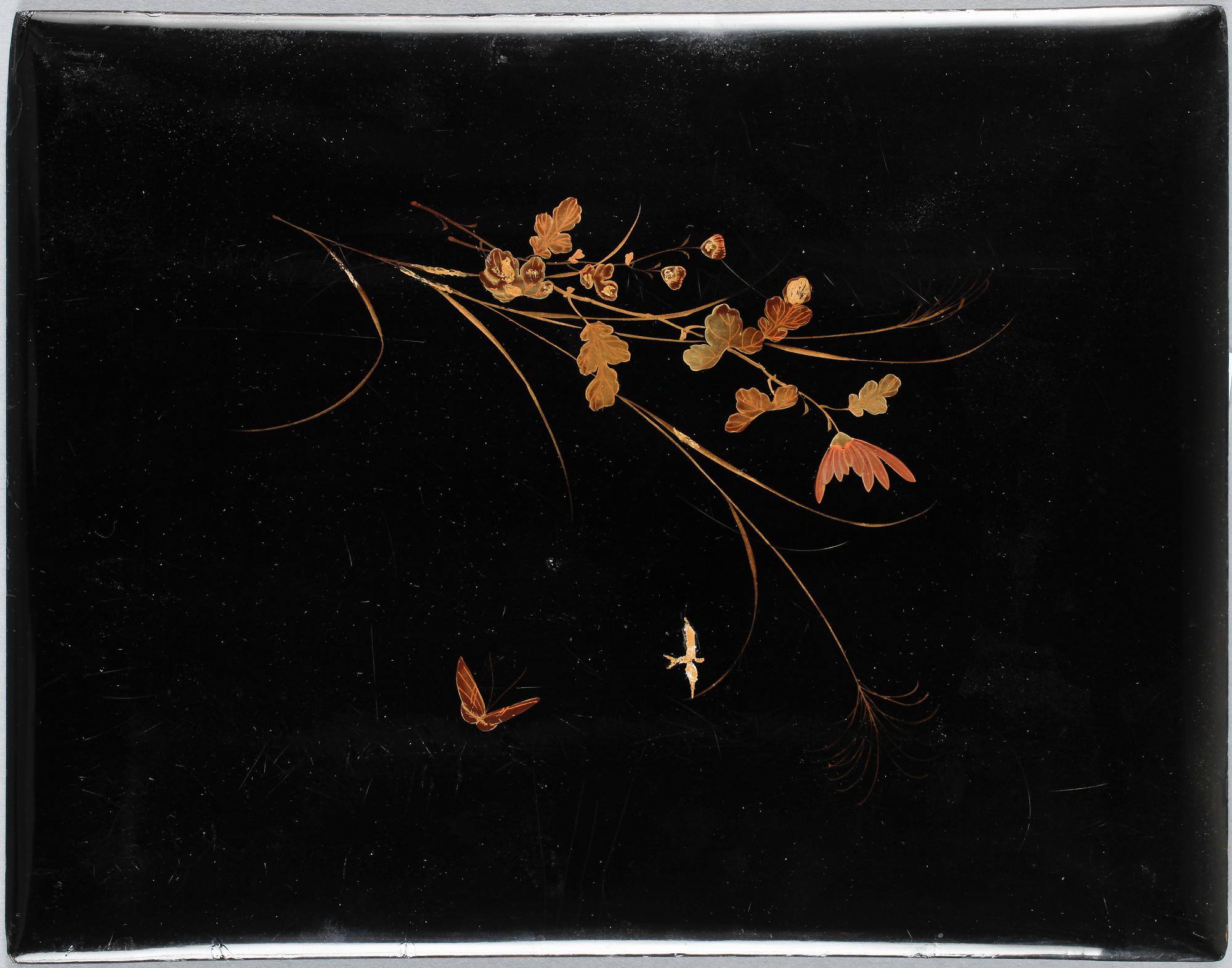 PLAKETTER, 2 st, lack, Japan, 1900-tal.