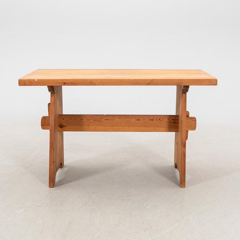 A 1940s pine table.