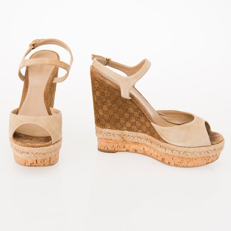 GUCCI Wedge Sandals in size 38.5.