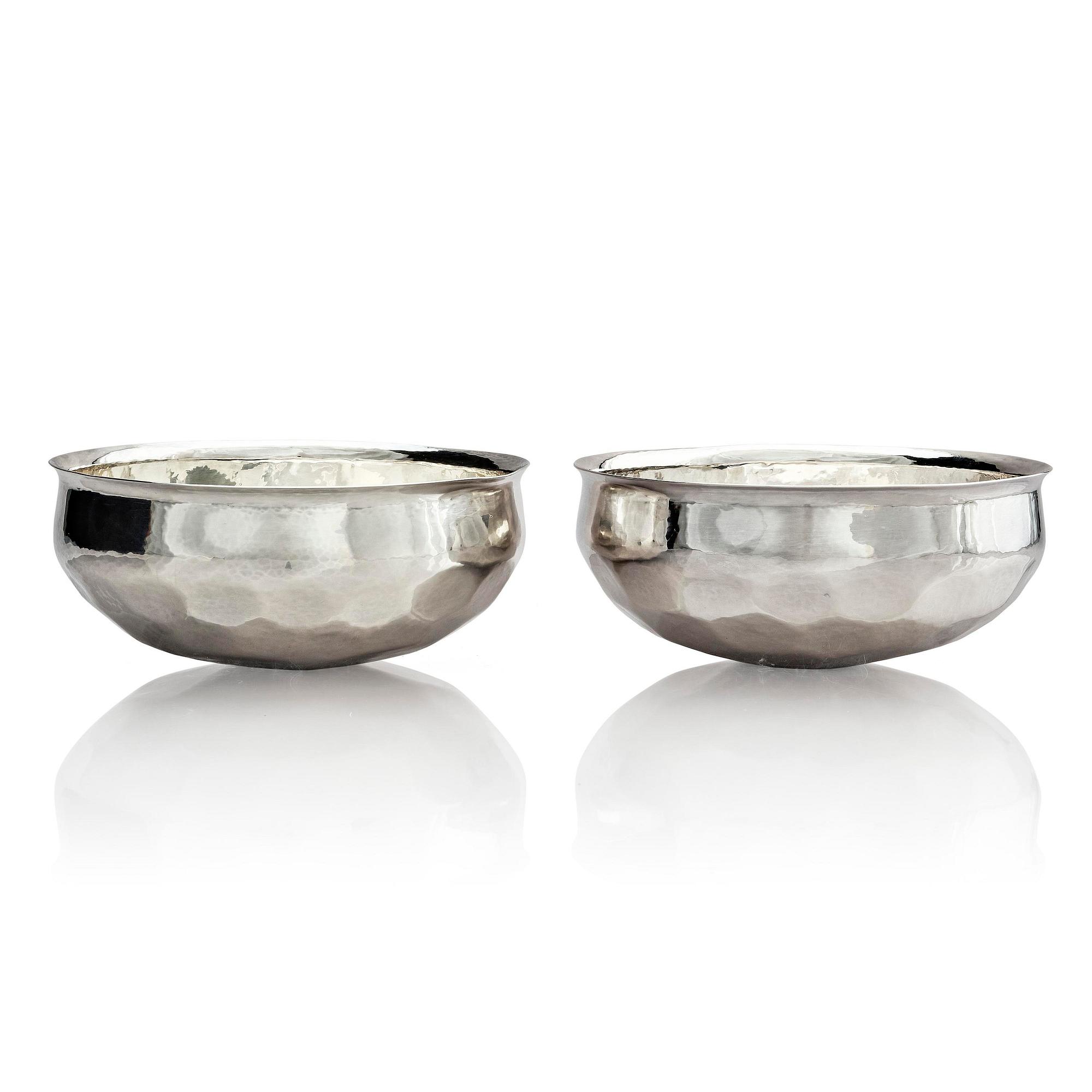 Bengt Liljedahl, a pair of sterling silver bowls, Stockholm, Sweden 1966.