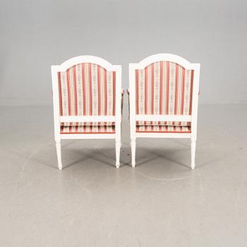 KARMSTOLAR, ett par, Louis XVI-stil, 1900-talets slut.
