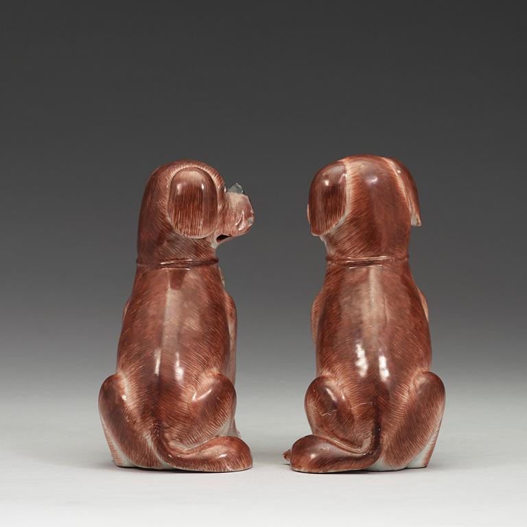 A pair of export porcelain 'Pug dogs', Qing dynasty, Qianlong (1736-1795).