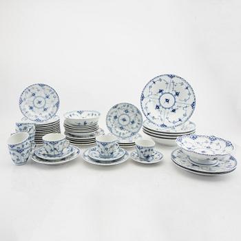 Dinnerware 58 pcs Musselmalet Royal Copenhagen porcelain, second half of the 20th century.