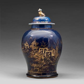 619. A large blue glazed jar with cover, Qing dynasty, Qianlong (1736-95).