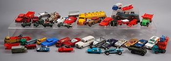 PARTI LEKSAKSBILAR, ca 40 st, bl a Corgi toys, Dinky toys, Tekno och Lesney.